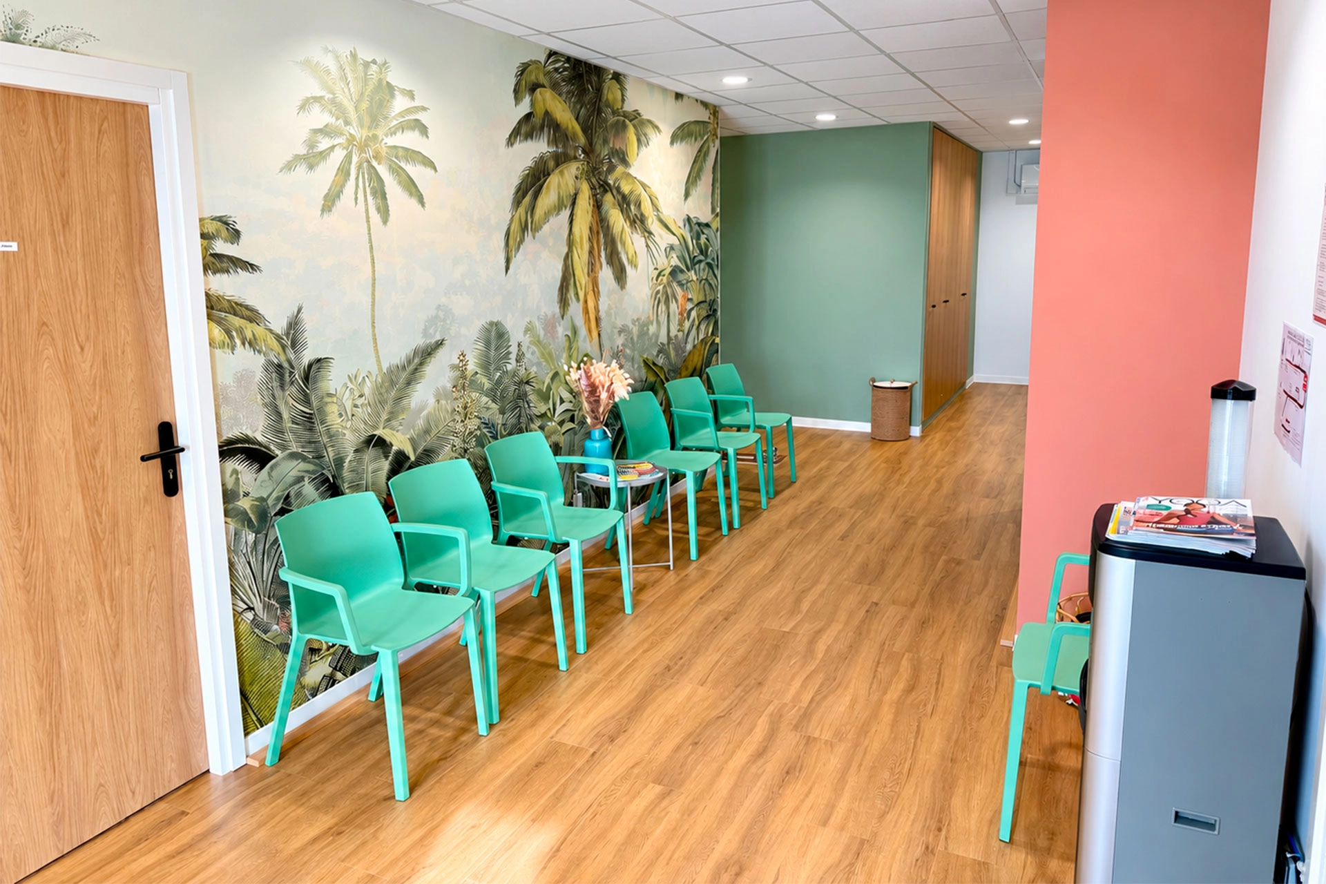 Photo de la salle d'attente du centre de santé Gynécéa de Bassens