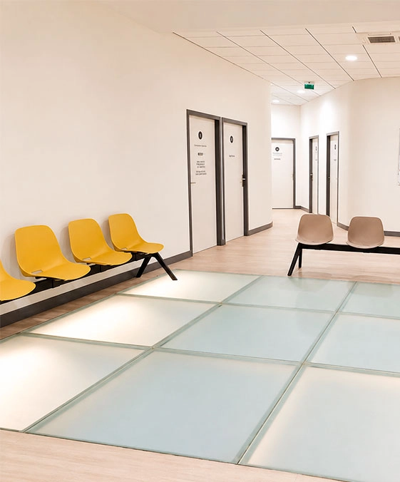 Photo de la salle d'attente du centre de santé Médéor de Bollène